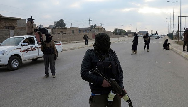 أصدرت منظمة هيومن رايتس ووتش لحقوق الإنسان تقريرا توثق فيه الفظائع التي ارتكبها مسلحو تنظيم "الدولة الإسلامية" في مدينة سرت الساحلية في ليبيا، التي تعد معقلهم القوي هناك.