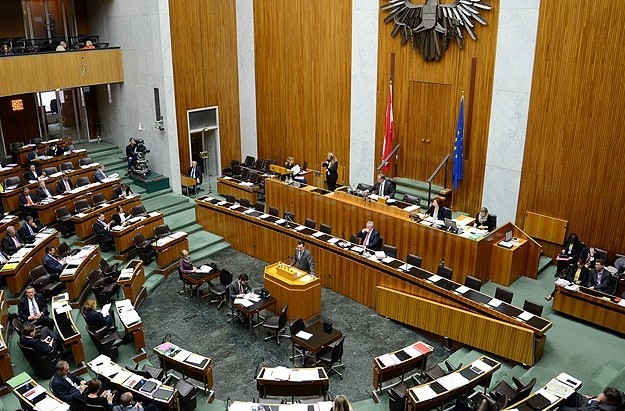 autriche  parlement  البرلمان النمساوي