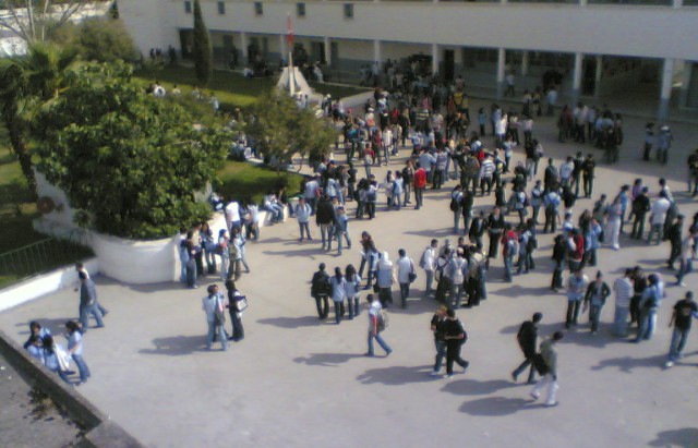 معهد ثانوي