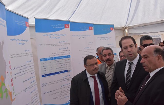 رئيس الحكومة يوسف الشاهد يطلع على تقدم إنجاز مشروع محطة تحلية مياه البحر بجربة
