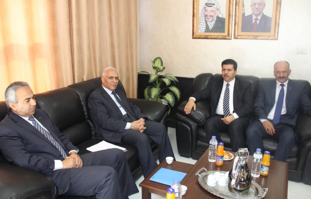 وكيل وزارة الداخلية يلتقي السفير التونسي