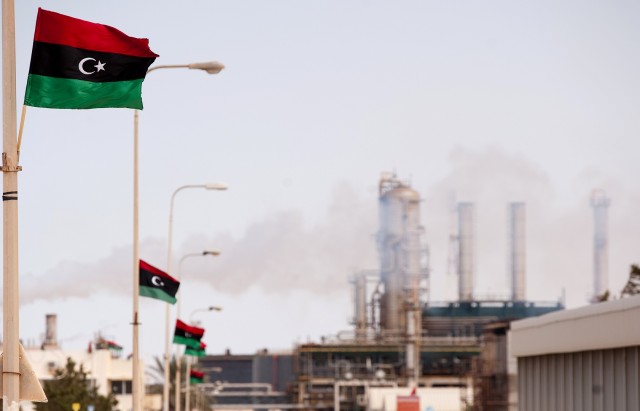 Libyan flag  petrole   نفط ليبيا