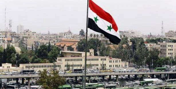 العلم السوري في دوما