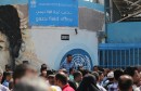 موظفو الأونروا بغزة يحتجون ضد قرارات الإدارة