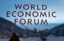 le-logo-du-forum-economique-mondial-a-l-entree-du-centre-des-congres-le-18-janvier-2016-a-davos_5501517