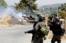 إصابة مواطن فلسطيني برصاص قوات الاحتلال واعتقال 16 آخرين في الضفة