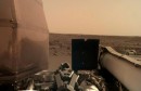 مسبار اىسايت على سطح المريخ