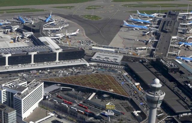 مطار امستردام
