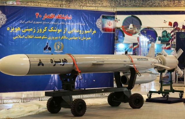 إيران تكشف عن صاروخ كروز طويل المدى