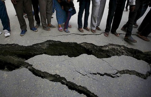 زلزال قوته 6.1 درجات قرب سومطرة في إندونيسيا