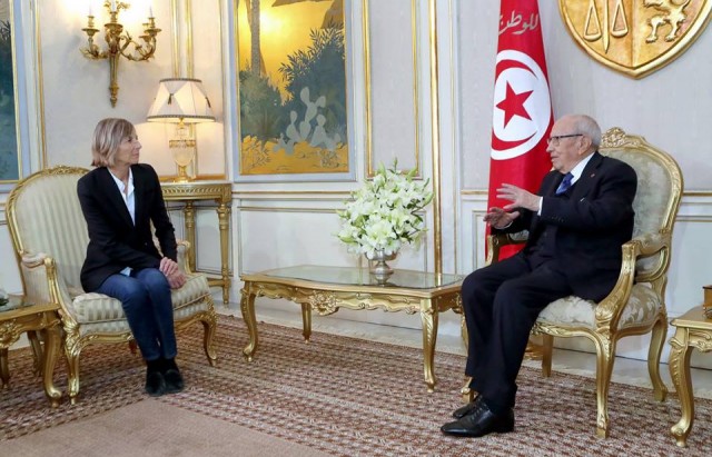 رئيس الجمهورية يتحادث مع رئيسة لجنة الشؤون الخارجية بالمجلس الوطني الفرنسي