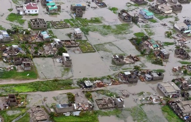 موزمبيق: عدد ضحايا إعصار إيداي قد يصل إلى ألف قتيل