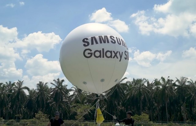 سامسونغ تحتفل بإطلاق هواتفها الجديدة من الفضاء