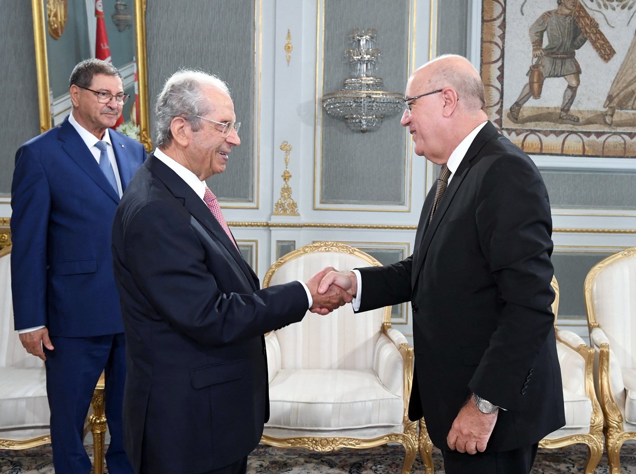 رئيس الجمهورية يلتقي محافظ البنك المركزي التونسي