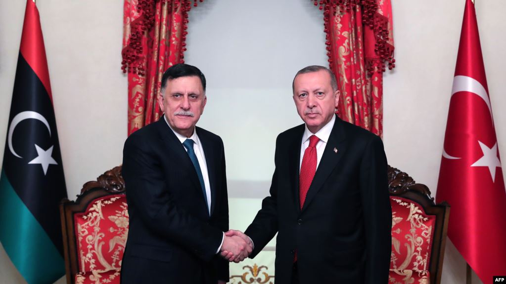 رغم تعهداتها في لقاء برلين.. تركيا تقر بمواصلة دعمها للسراج