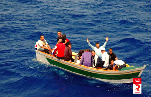 barque migrant قارب مهاجرين حراقة