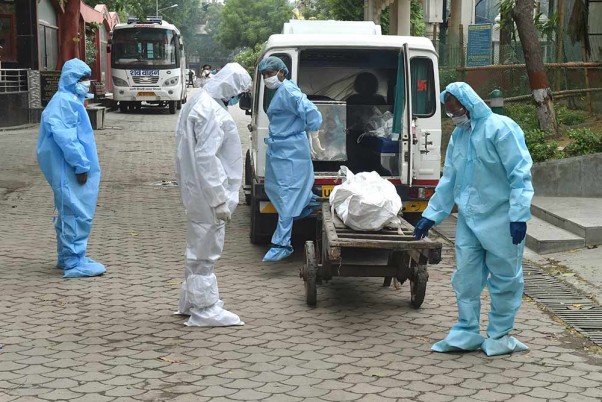 الهند تسجل أكثر من ألف حالة وفاة بفيروس كورونا