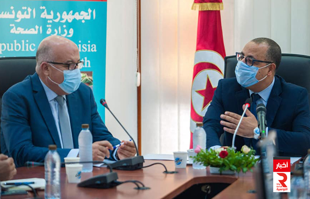 رئيس الحكومة يشرف على اجتماع اللجان الفنية المختصة في مكافحة فيروس كورونا بمقر وزارة الصحة