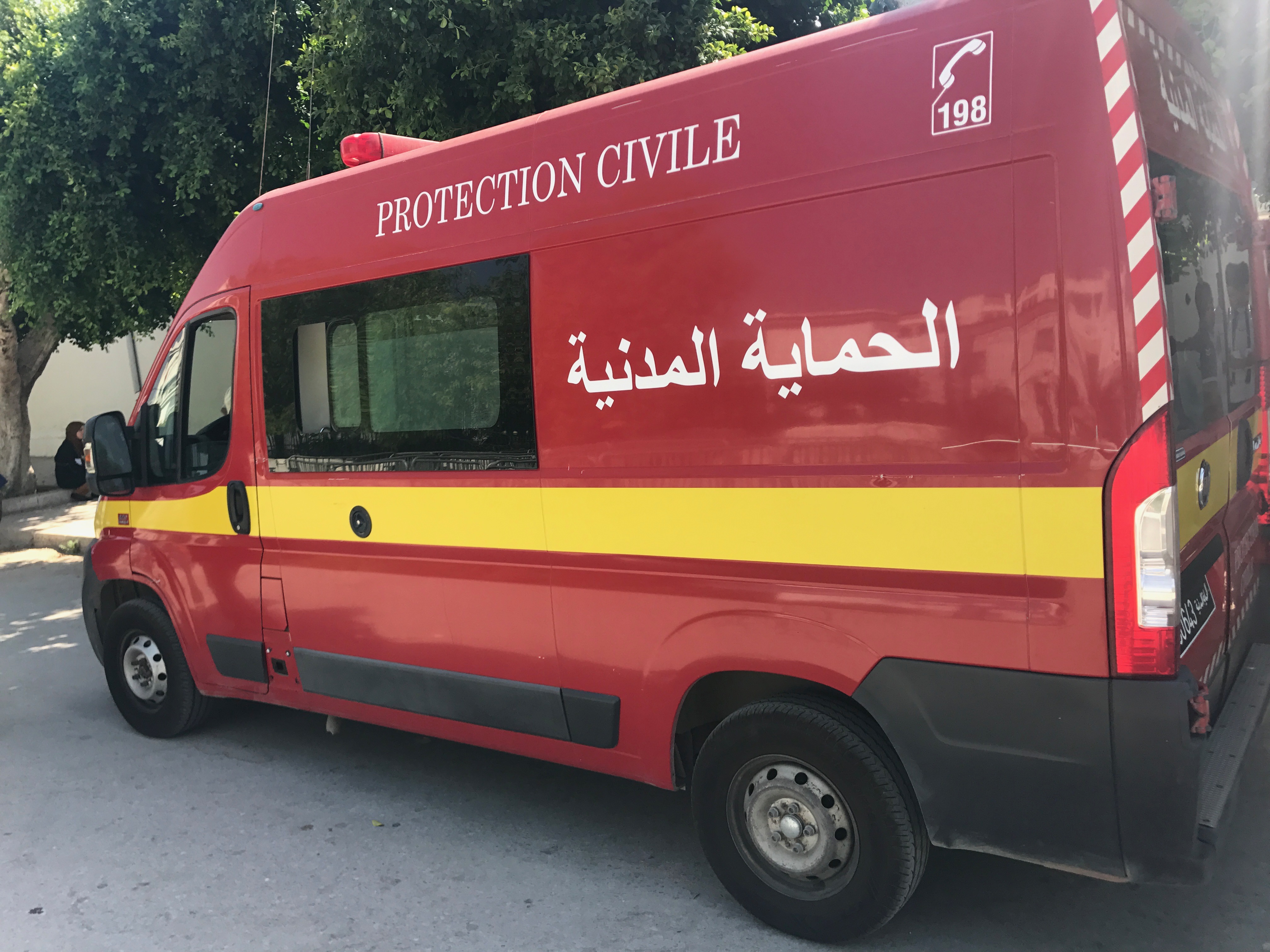 Ambulance_de_la_protection_civile_Tunis_2017-3